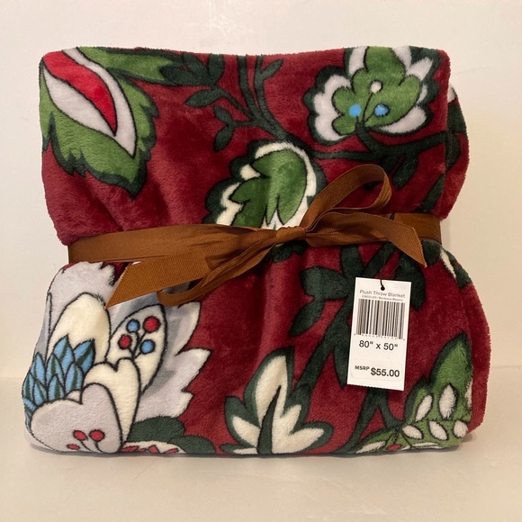 Vera Bradley Bedding Vera Bradley Plush Throw Blanket Bordeaux